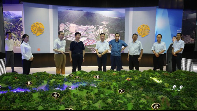 省人大常委會黨組書記、副主任王璽玉一行蒞臨金徽股份視察項目建設(shè)工作